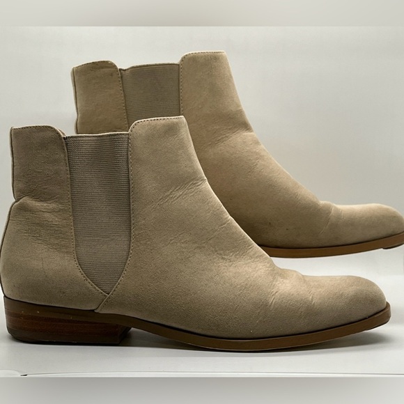 14th Union Bootie Womens Size 9.5 Chelsea Suede Pull On Style Ankle Bootie Beige - Picture 1 of 6